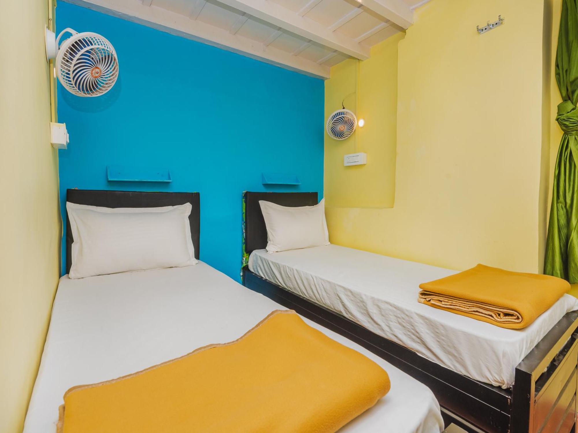 New Dormitory Afra Мумбаї Екстер'єр фото