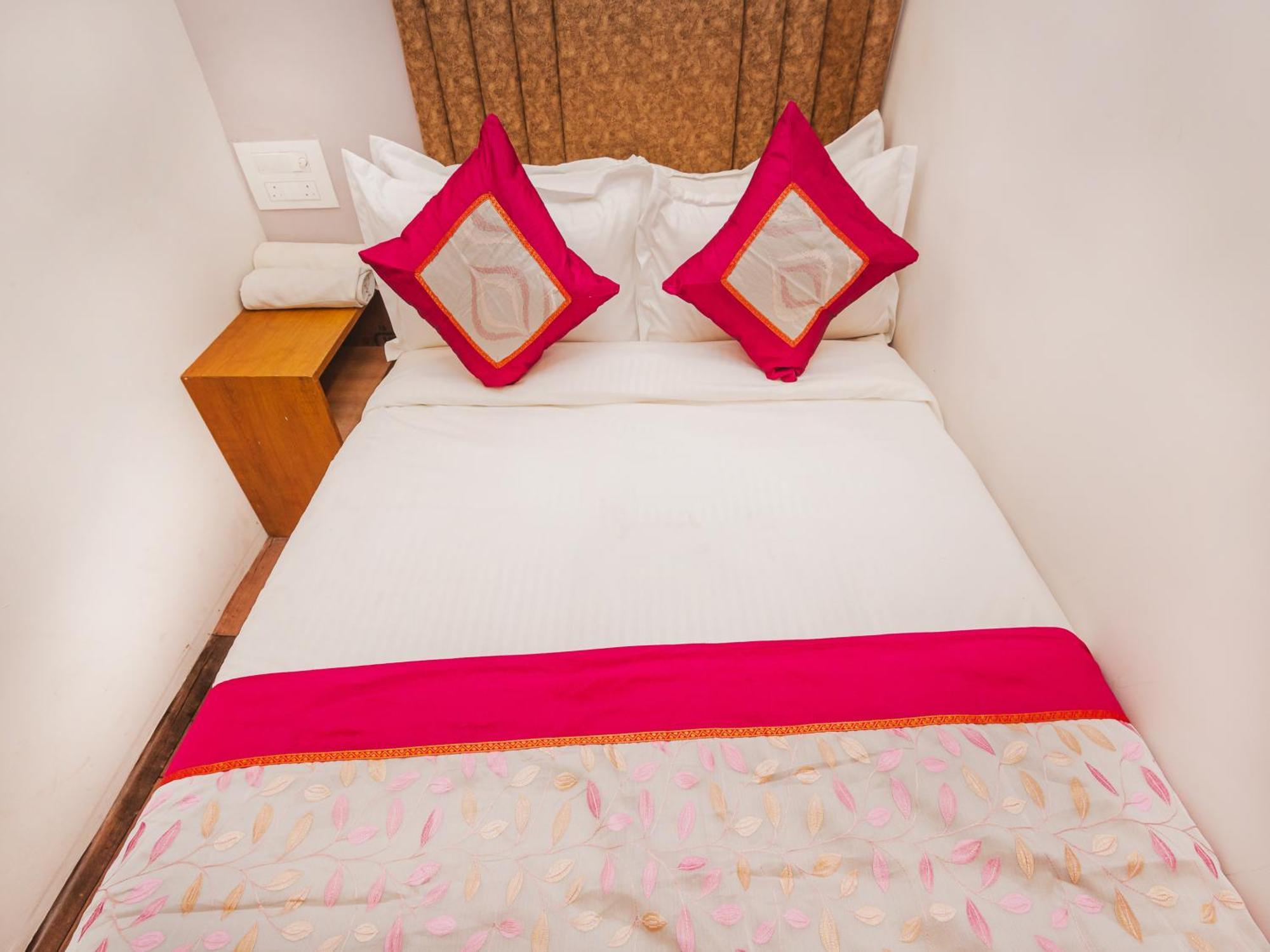 New Dormitory Afra Мумбаї Екстер'єр фото