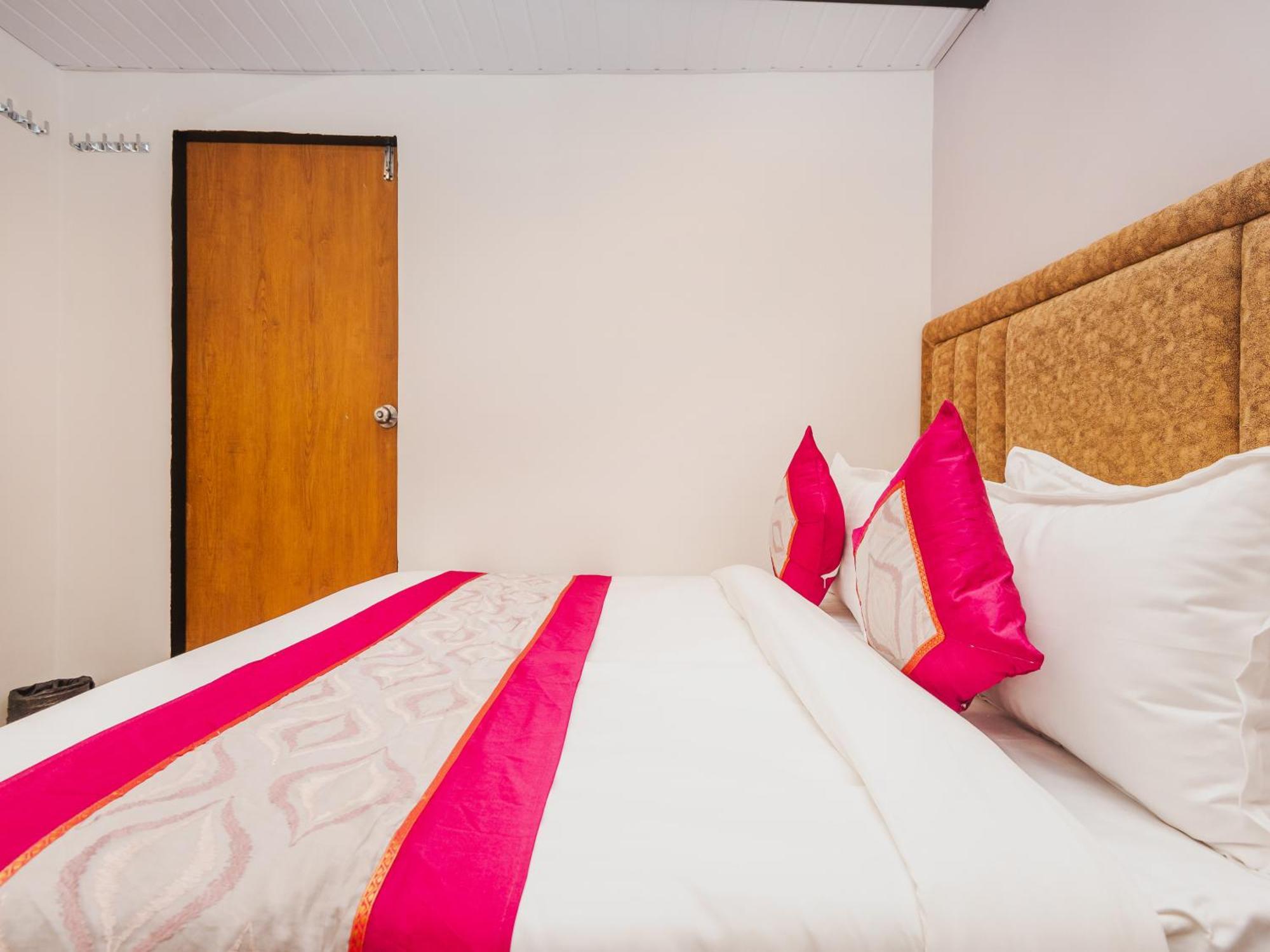 New Dormitory Afra Мумбаї Екстер'єр фото
