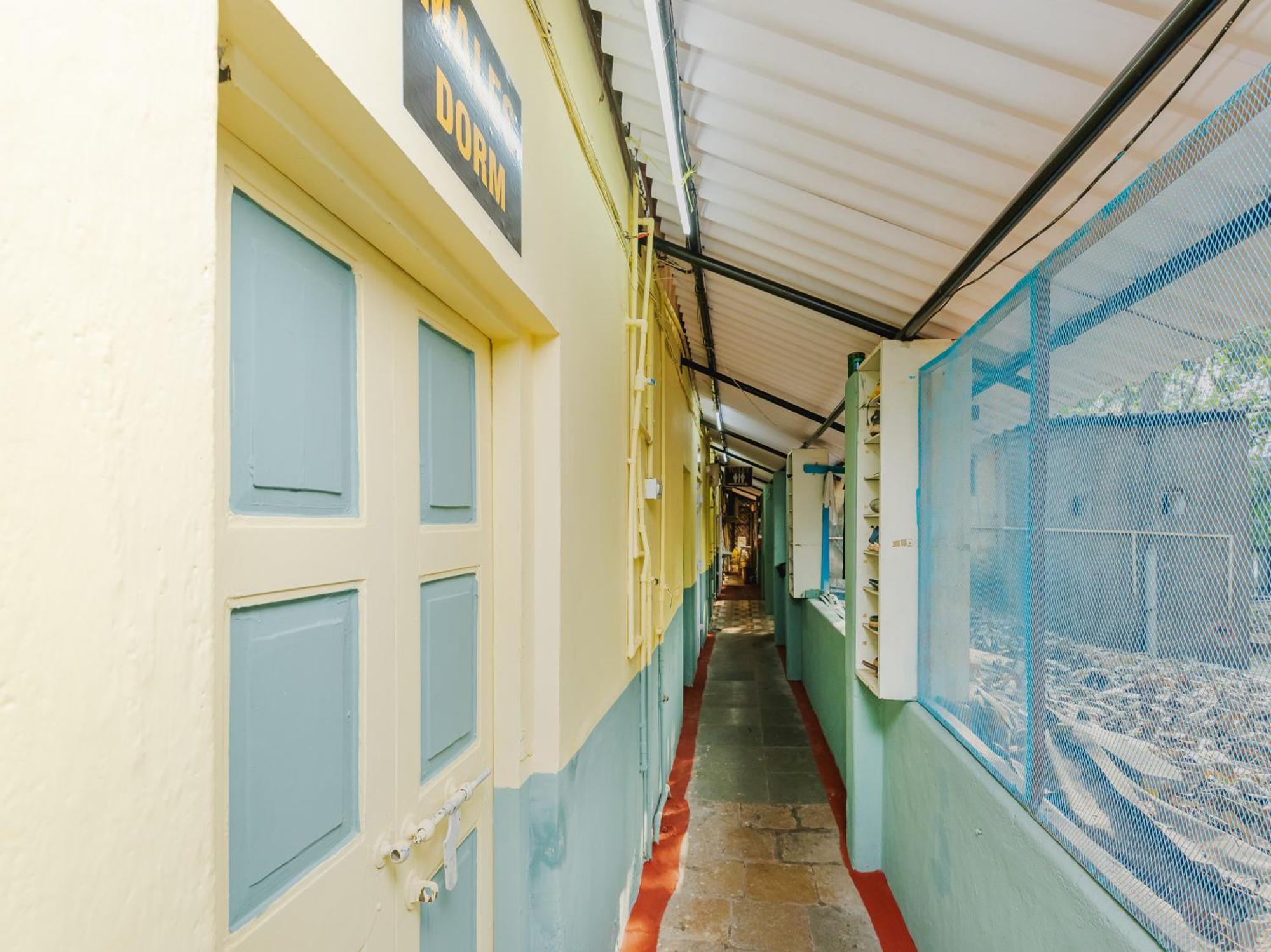 New Dormitory Afra Мумбаї Екстер'єр фото
