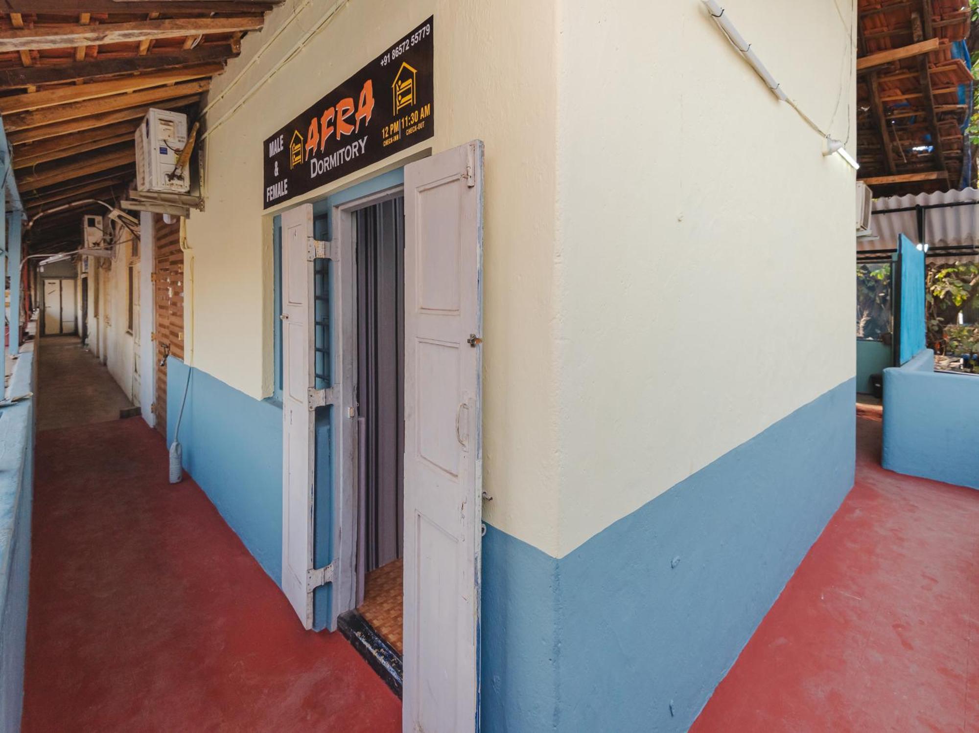 New Dormitory Afra Мумбаї Екстер'єр фото